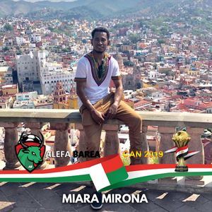 Meet your Posher, Georgenial